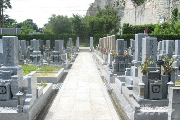 伊保崎公園墓地